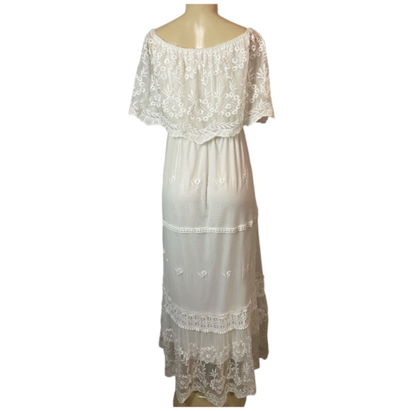 Boutique White off Shoulder Maxi Lace Boho Gown Cottagecore Long Dress Size L/XL - Picture 6 of 7